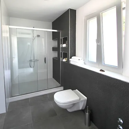 Lavanda Deluxe Apartment *