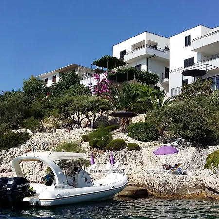 Lavanda Deluxe Apartment *