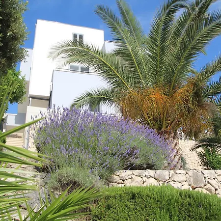 Lavanda Deluxe 아파트