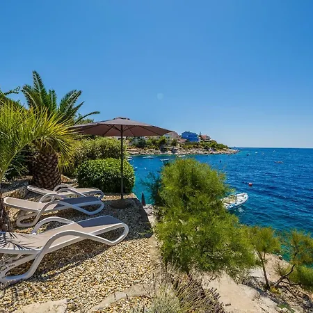 Lavanda Deluxe Apartment *